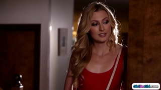 Selepas pulang terlambat lagi dia buah dada tiriku memutuskan dia akan menjadi seorang lesbian.Itu anak tirinya mendapatkan titsucked licks milf pantat dan facesits dia