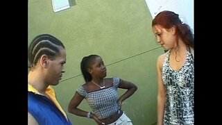 Jake steed lille hvide kyllinger, Little Red Devil