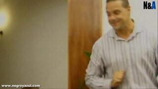 Black &amp;amp; Blue - Turiști Fierbinte