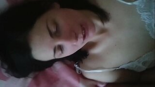 Ռուսական սիրողական աղջկան Оксану трахнули իր волосатую նշան, մաս 1