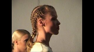 Mood Na Mga Larawan - Espesyal Na Paggamot