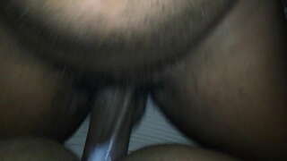 سوبر الرطب كس الحصول على مارس الجنس من الخلف