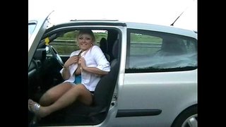 Buah dada Amatur Geordie Berkelip di Awam