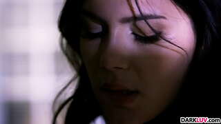 Salah satu yang Istimewa BBC Malam Untuk Valentina Nappi