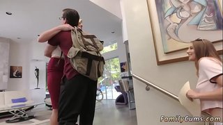 Matka pieprzy towarzysz&amp;#039;s córka nauki rodzeństwo i zassać