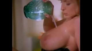 Danni Ashe - Lingerie striptis