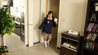 Ifanc ufudd Siapan wraig eisiau mynd yn feichiog bob dydd.