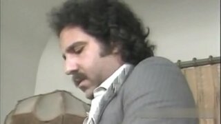 Hairy Na Breataine Bean Cum Taobh Istigh De