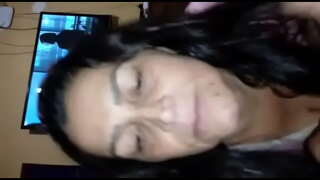 това знае смучат