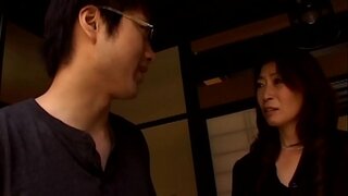 ���यानक cougar fucks - परिवार taboo अश्लील - Famperv.com