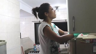 ���ಾಯಿಯಿಂದ ಜುಂಬು ತುಣ್ಣೆಯಿಂದ ನೋಡು