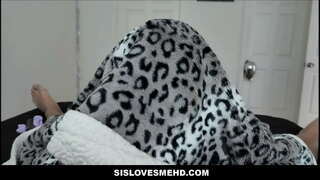 ���ುದ್ದಾದ ಹದಿಹರೆಯದ ಸುಂದರಿ ಬ್ಲೊಂಡೆ ಹದಿಹರೆಯದ ಸುಂದರಿ Stepsister ಹ್ಯಾಲೋವೀನ್ ಮುದ್ದಾದ Stepbro ತುಣ್ಣೆಯಿಂದ ನೋಡು