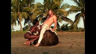 Metro - Nafsu Di Pardise - adegan 1 - ekstrak 2