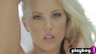 Quente lesbianas mostrou o seu perfecto big boobs