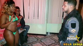 Cuckold sledovať mi dáva na cop pred ním