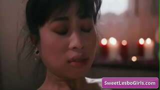 ���ड्याळ उठावदार उरोज असलेला आशियाई lesbo मिळत करून seduced क्लाएंट नंतर विषयासक्त मालिश